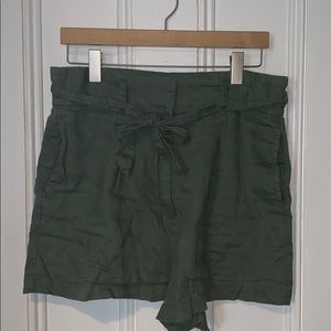 Hi-Waisted Shorts